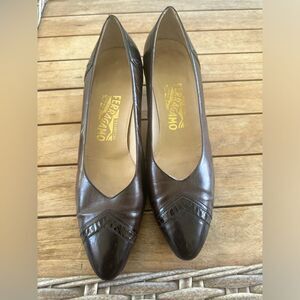 Farragamo Chocolate Brown Leather Shoes 9.5AA